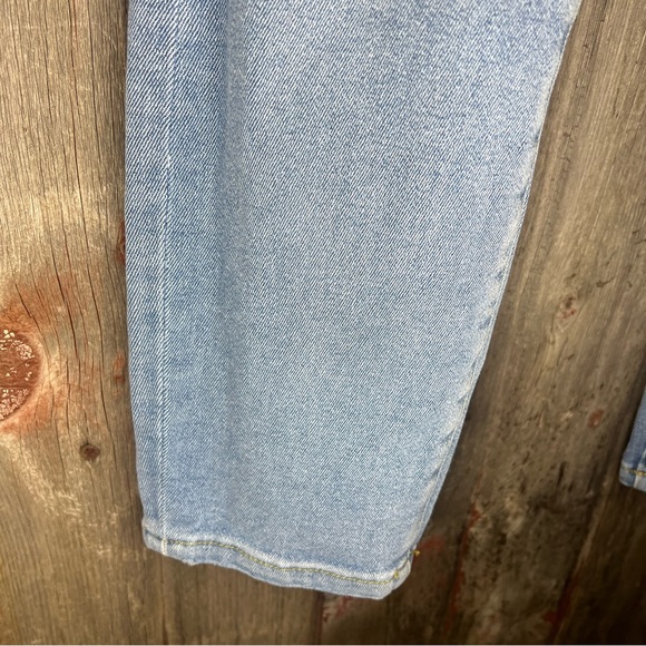 Good American Good Legs Cropped Distressed Skinny Jeans in Blue 523 sz 4/ 27 - Picture 8 of 16